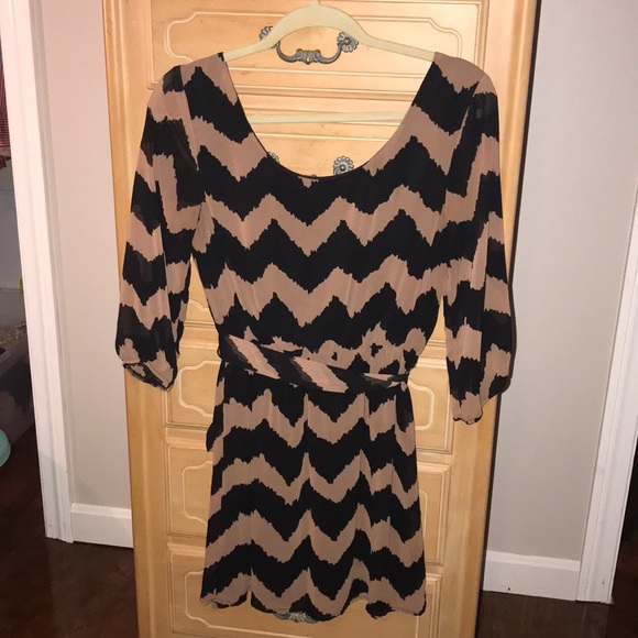 Chevron Dress - Picture 2 of 3